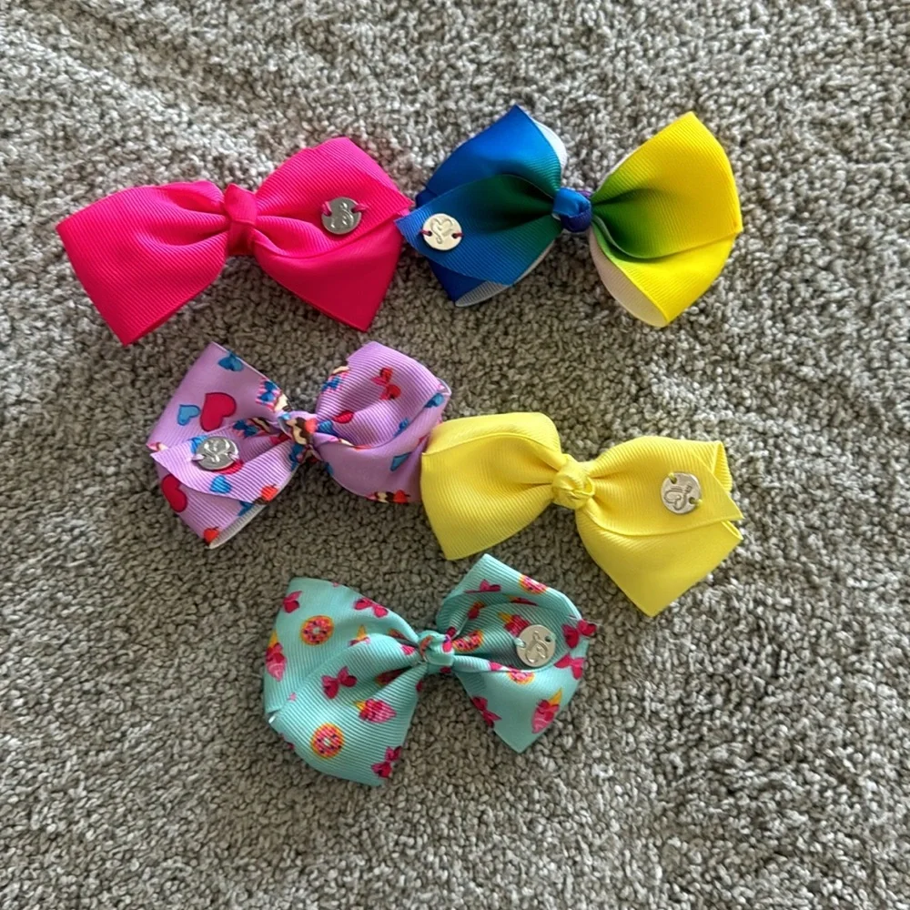N/A 30 scrunchies
